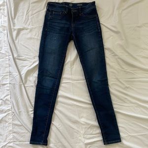 SO jeggings. size three